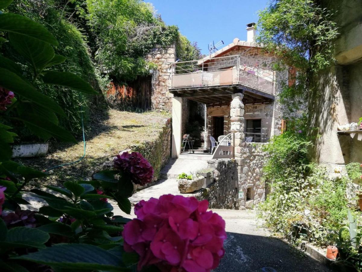 Gite De Charme Avec 2 Terrasses, Au Coeur Du Parc Du Pilat, Confortable Et Equipe - Fr-1-496-40 Malleval ภายนอก รูปภาพ